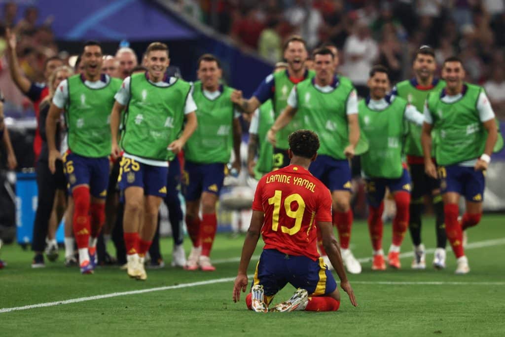 FIFA FC 25: 10 Expert Tips for Mastering the Game